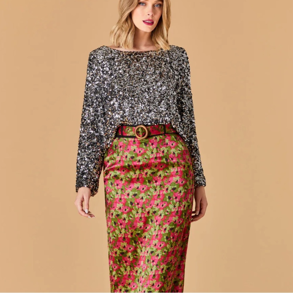 OLIVIA BY LIVRO
Clara Top, Sequins
